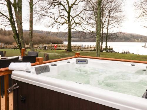 Bramblings By The Lake