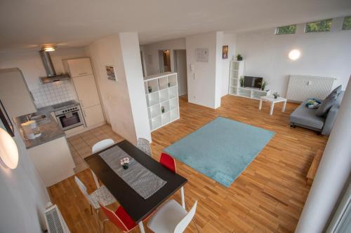Innsbruck City Mountain View Apartment