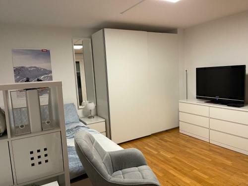 Moderner Stadtbungalow Mit 2 Terrassen Und Privatem Garten