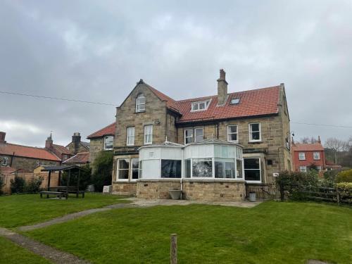 Posada The Fylingdales Inn