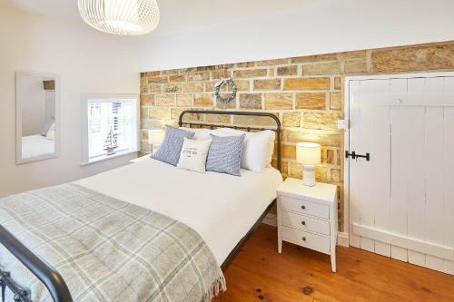 Host & Stay - Mast Cottage