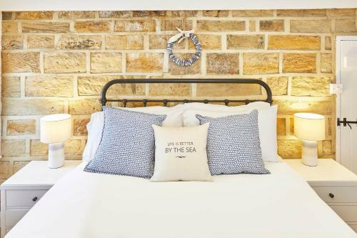 Host & Stay - Mast Cottage