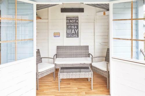 Host & Stay - Mast Cottage