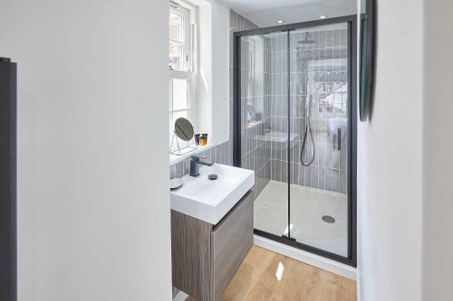 Host & Stay - Golden Lion Apartments