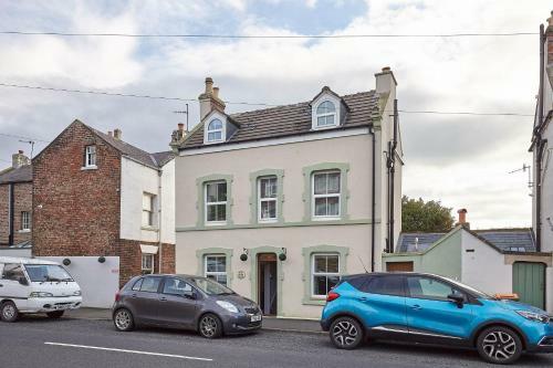 Host & Stay - May House