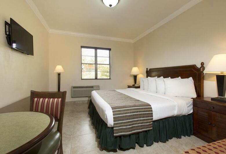 Hotel Runway Inn Miami