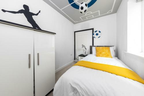 Royal House Wolverhampton - Perfect For Contractors & Large Groups