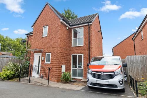Royal House Wolverhampton - Perfect For Contractors & Large Groups