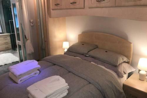 Apartamento Spacious Luxury 2 Bed Flat With Sauna And Triple Garage