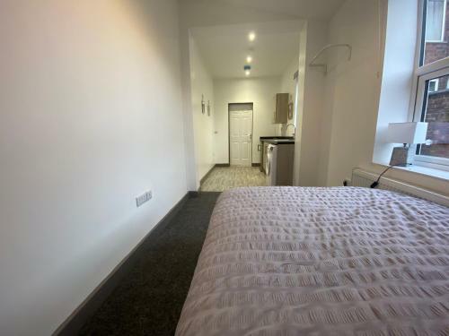 Silver Stag Properties, Large 5 Bedroom Property With 5 Bathrooms