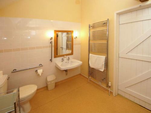 Barnes Cottage - Uk30381