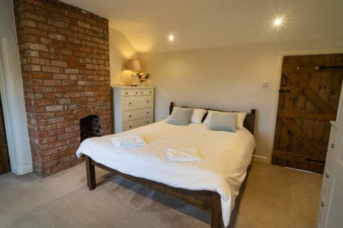 Large Welsh Cottage - Jubilee House