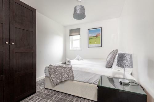 Bobby Jones Apartment * Ground Floor * Free Parking