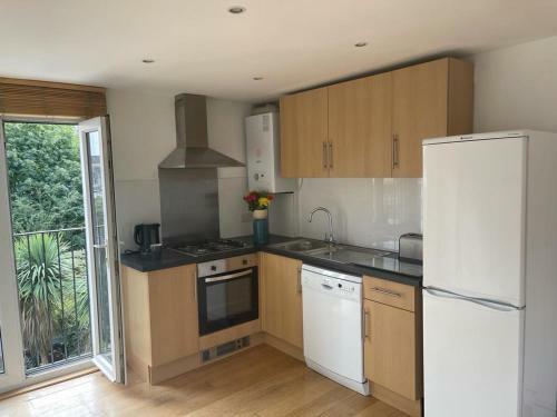 Hostal Stunning Double Room South Wimbledon