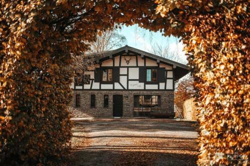 Le Grand Cerf 25 Pers, Malmedy- Chalet Rustique, Jardin