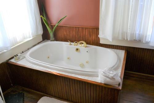 Bed & Breakfast Edgar Degas House Historic Home And Museum