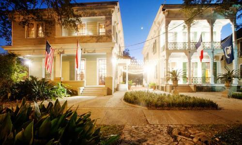 Bed & Breakfast Edgar Degas House Historic Home And Museum