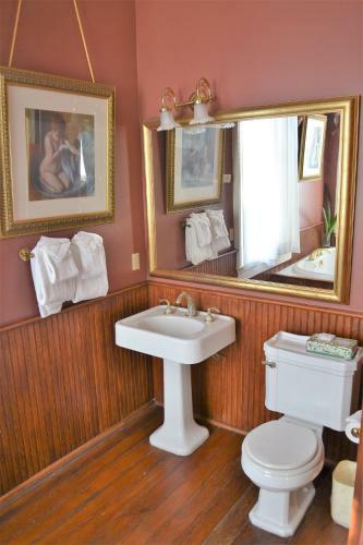 Bed & Breakfast Edgar Degas House Historic Home And Museum