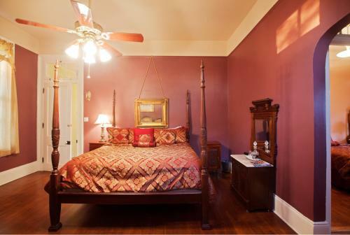 Bed & Breakfast Edgar Degas House Historic Home And Museum