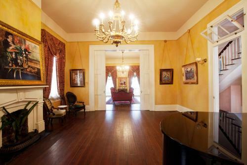Bed & Breakfast Edgar Degas House Historic Home And Museum