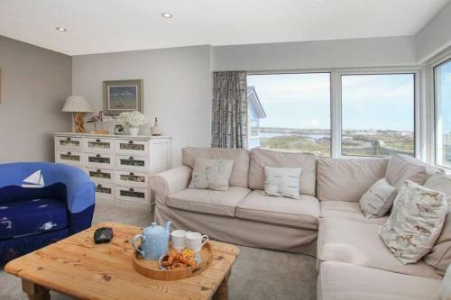 Apartamento Ty Bychan - Sea Views - 4 Bed Bungalow-ravenspoint