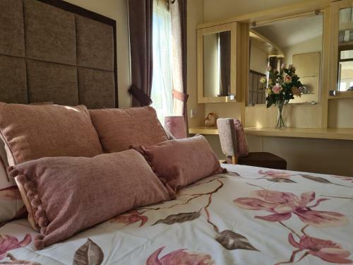 6 The Cresent,trefulan Park,devonshire Drive,tenby ,pembrokeshire