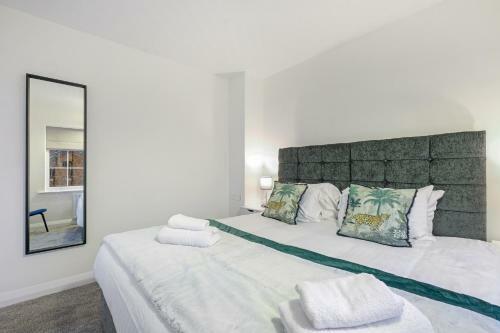 Apartamento Pinewood Studios Bright 4 Bed 2 Bath House Near Slough