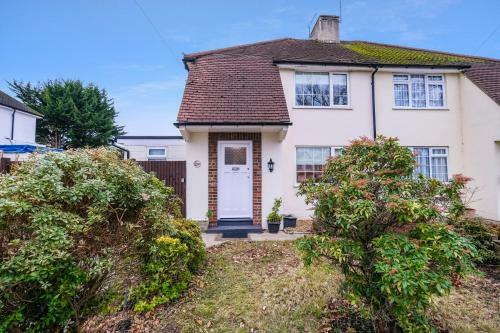 Apartamento Pinewood Studios Bright 4 Bed 2 Bath House Near Slough