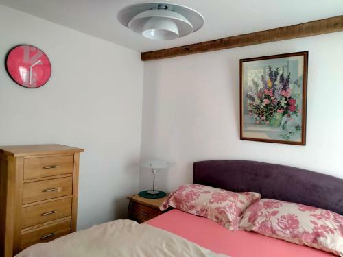 Elderflower Cottage 3 Private Acres And Miles Walks