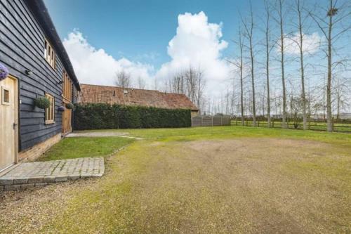 Dorney Barn - By The Accommodation Club