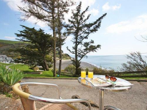 Cosy 1 Bedroom With Fantastic Sea Views