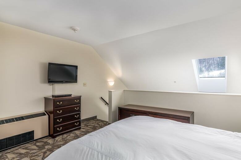 Attitash Grand Summit Hotel