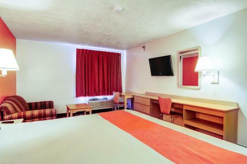 Motel 6 - Columbia