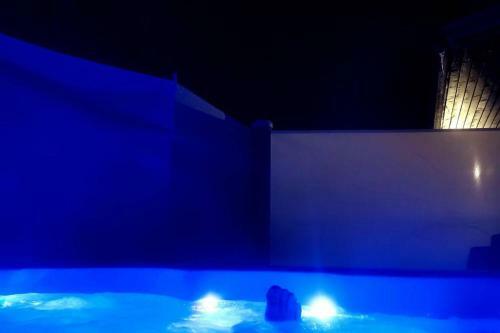 Villa Arctic Passion With Outdoor Jacuzzi!