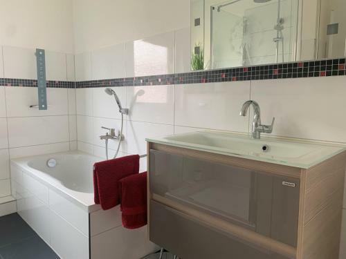 Apartamento 2-zimmer Wohnung In Zentraler Lage