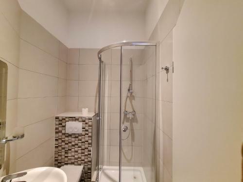 Homesuites Apartments