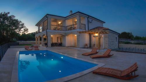 Villa Holiday