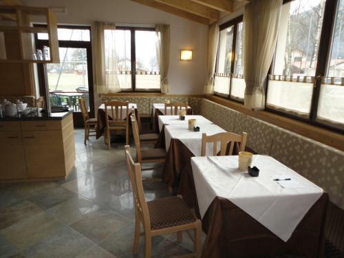 Hostal Hotel Garni Minigolf