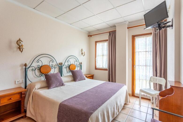 Hotel Rural Serrella