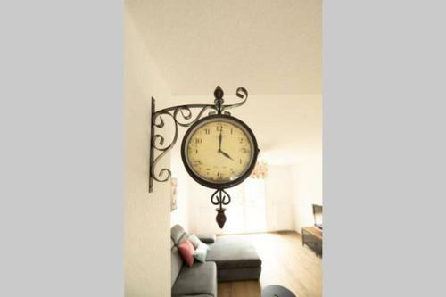 Br�hl Mitte, Neu Renoviertes Haus