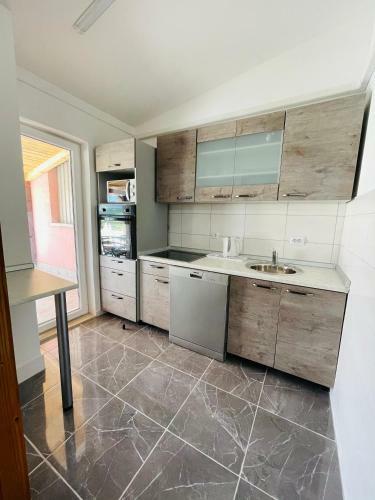 Dany Apartmani