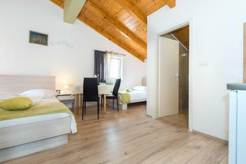 Hostal Guesthouse Miranda Np Krka