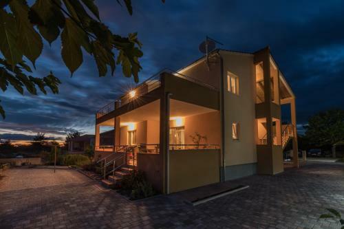 Hostal Guesthouse Miranda Np Krka