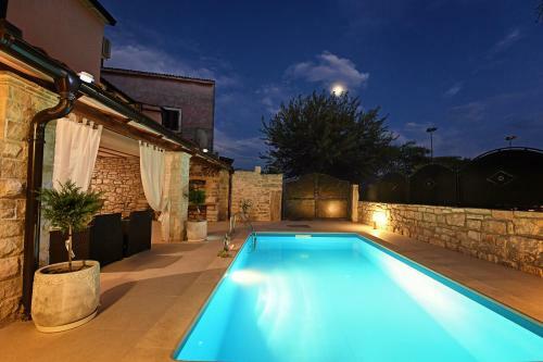 Villa Lory