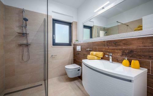 Holiday Home In Mali Vare?ki/istrien 37975