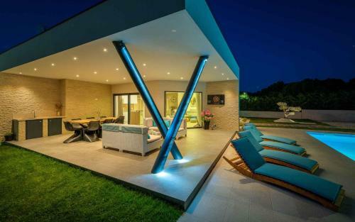 Holiday Home In Mali Vare?ki/istrien 37975