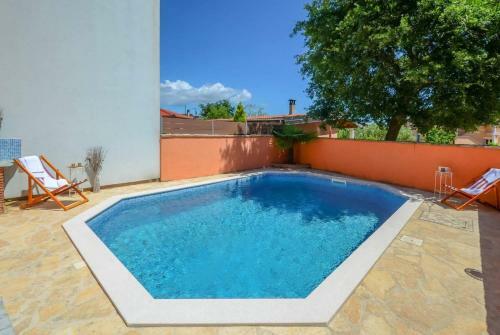 Villa Holiday House With Swimming Pool Iva