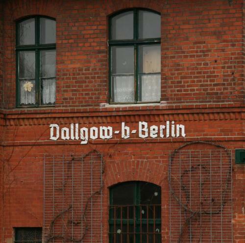 Apartamento Fewobada - Ferienwohnung Am Bahnhof Dallgow