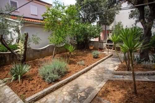 Apartments With A Parking Space Mandre, Pag - 4059