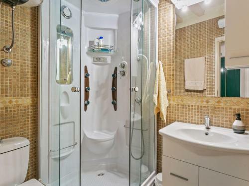 Chic Holiday Home In Marina With Private Swimming Pool